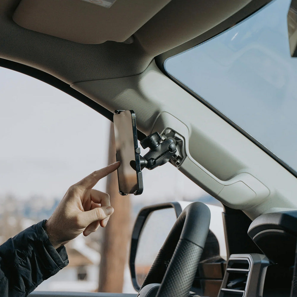 RAM Mount FormFit Holder fApple iPhone 13 13 Pro 14 14 Pro RAMHOLAP38U