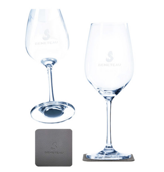 2 Magnetic Crystal Wine Glasses image 0